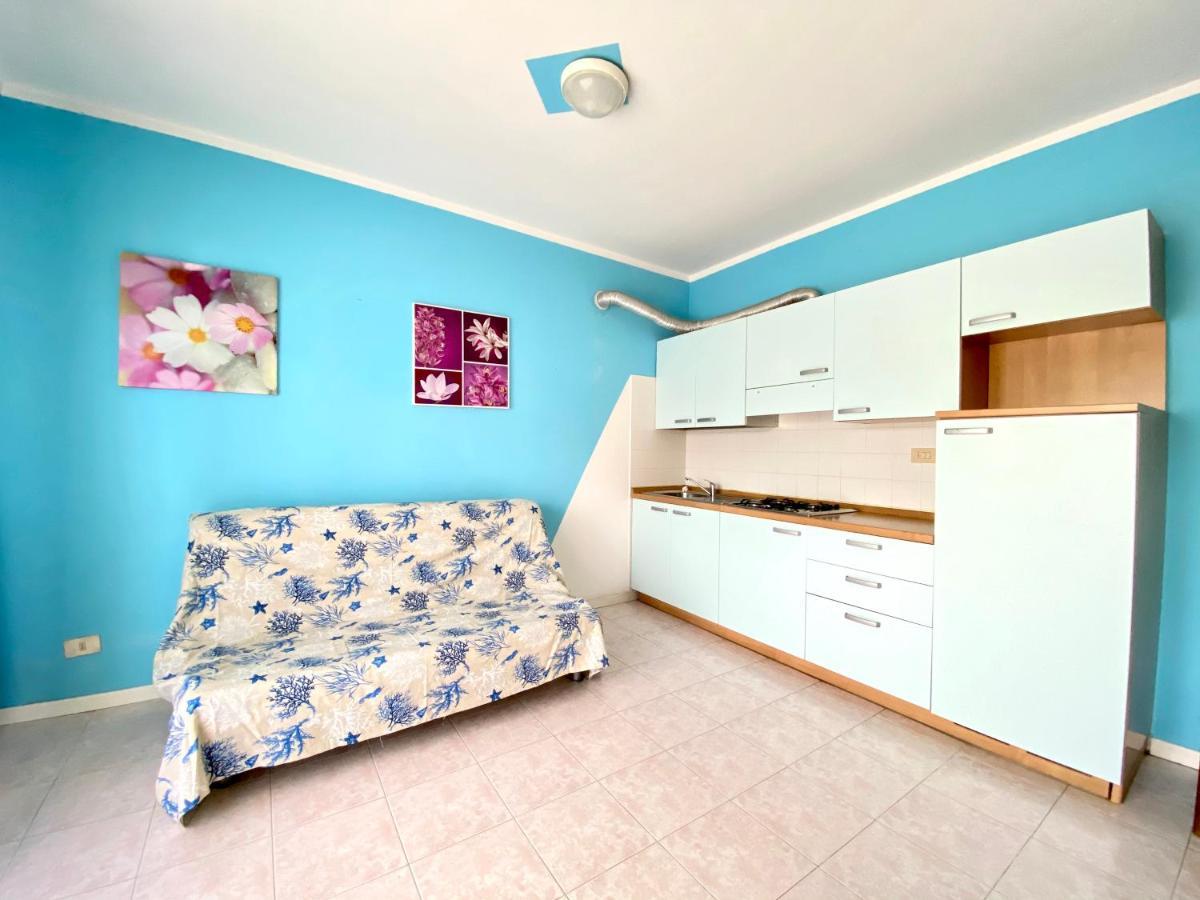 Residence Cristoforo Colombo - Carraro Immobiliare - Family Apartments Caorle Exterior foto